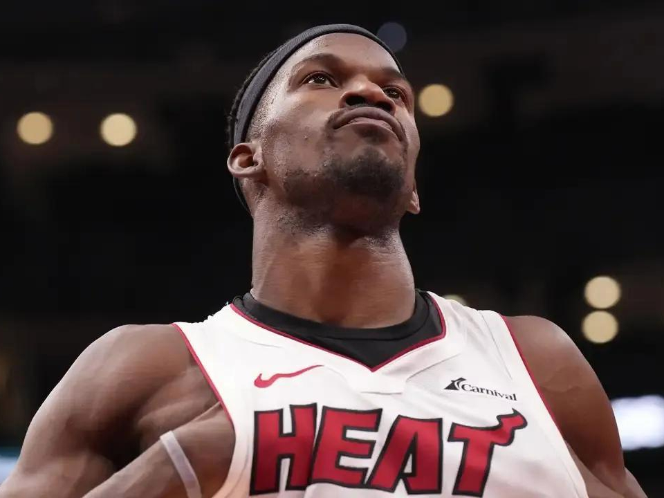 塞尔维亚队观众热烈欢呼!,巴特勒迎来七赛季出色发挥引发球迷热议的简单介绍 塞尔维亚队观众热烈欢呼!,巴特勒迎来七赛季出色发挥引发球迷热议的简单介绍